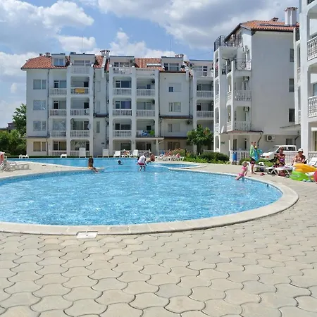 Bravo 5 Apartment