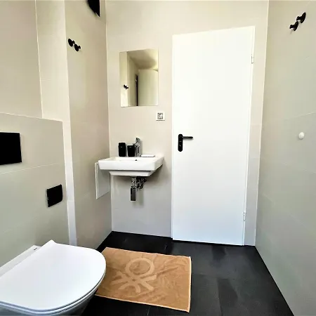 Apartment Bravo 5 *