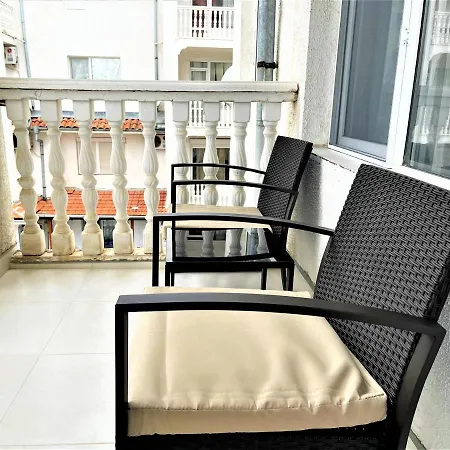 Apartment Bravo 5 *