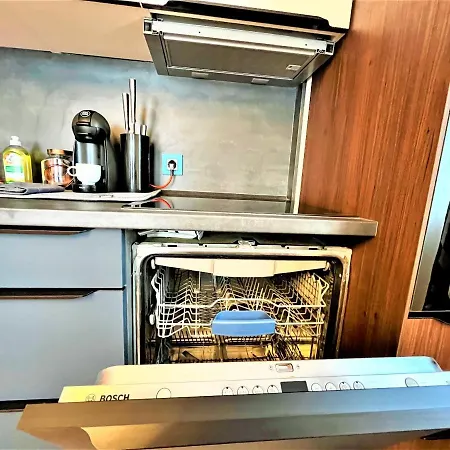 Apartamento Bravo 5 *