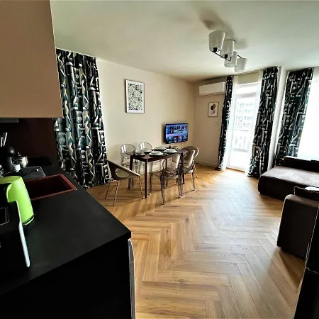 Apartamento Bravo 5 *